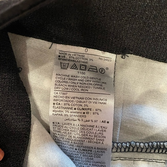 Old Navy black with white polka dot ankle pants - Picture 5 of 5